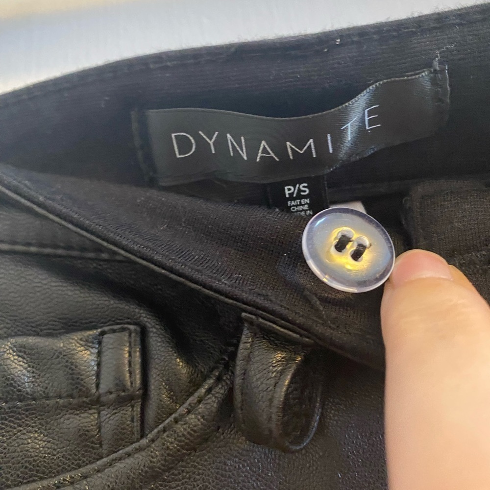🍍 DYNAMITE size small - Picture 2 of 3